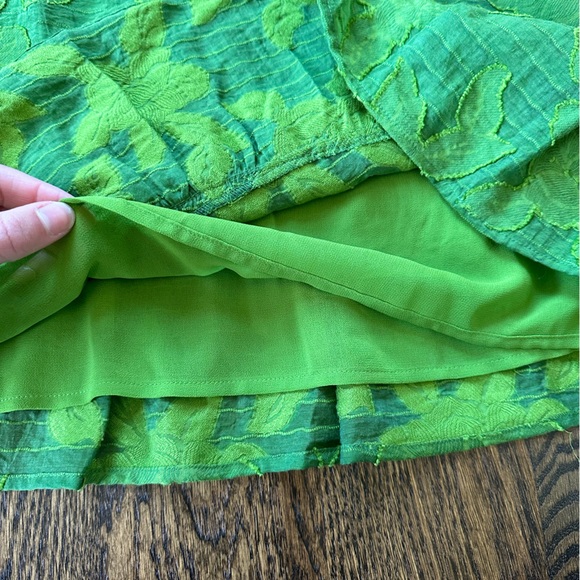 Maeve by Anthropologie Green Patterned Tank Top Size 12 - Picture 3 of 8